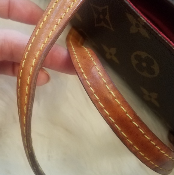 Louis Vuitton small bag - Picture 3 of 8